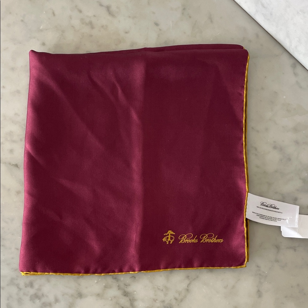 BROOKS BROTHERS Men's Burgundy Silk Pocket Square with Gold Trim